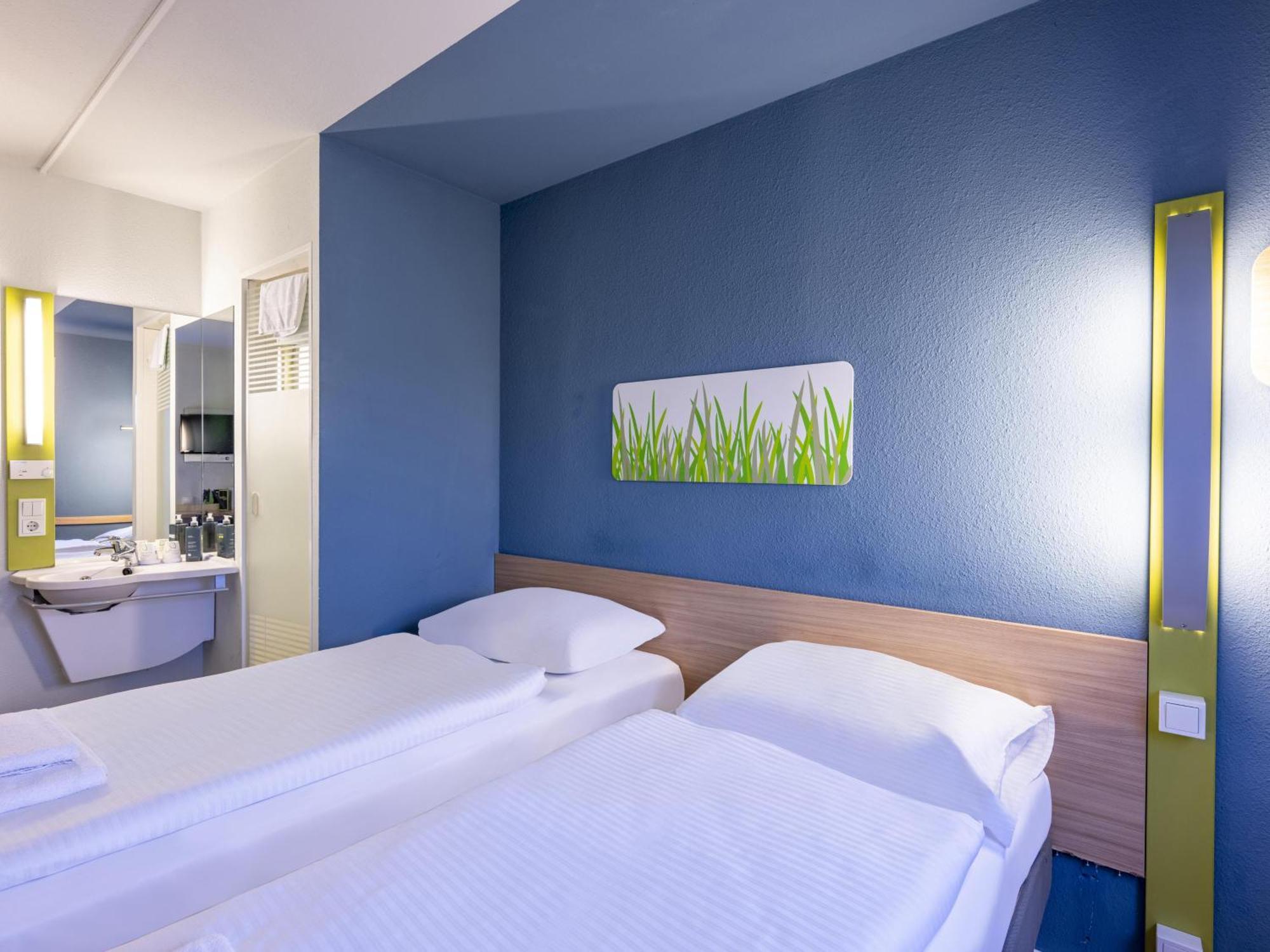 B&B Hotel Kassel-Lohfelden Exterior photo